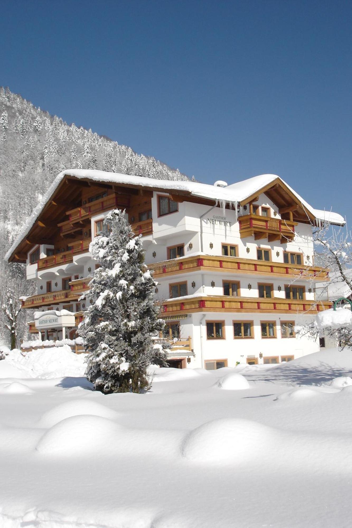 Hotel Neuwirt เคิร์ชดอร์ฟ อิน ทิโรล ภายนอก รูปภาพ