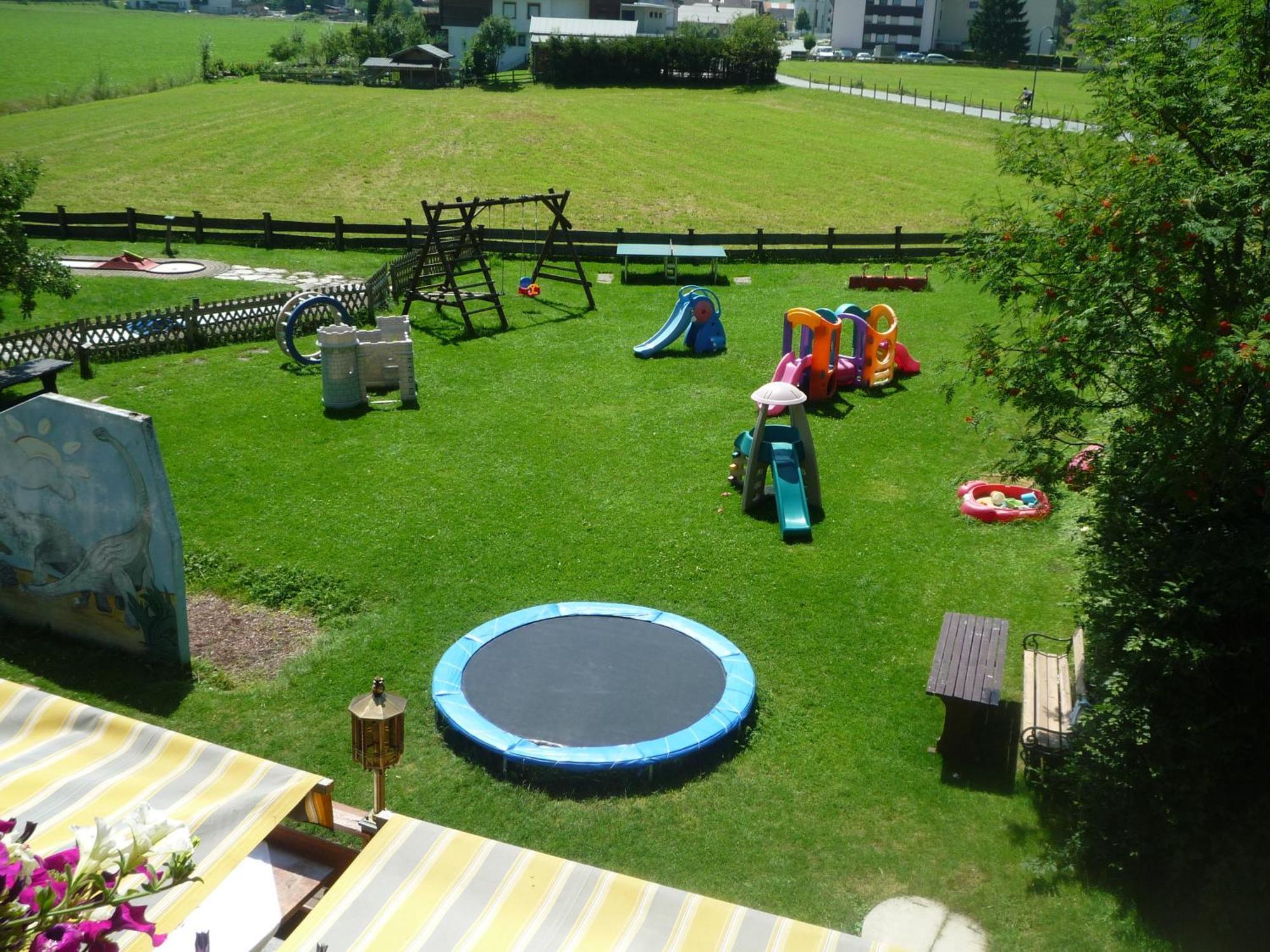 Hotel Neuwirt เคิร์ชดอร์ฟ อิน ทิโรล ภายนอก รูปภาพ